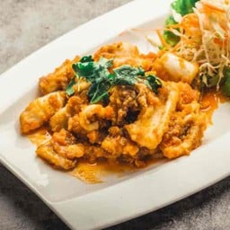 หมึกผัดไข่เค็ม