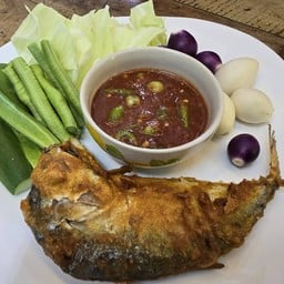ปลาทูทอดน้ำพริกกะปิ