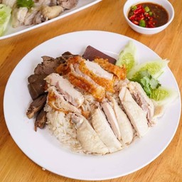 ข้าวมันไก่ผสม (พิเศษ)