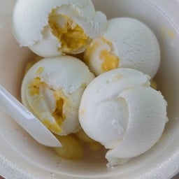 ไอติมกะทิไข่แข็ง