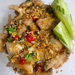 ข้าวสามชั้นคั่วพริกเกลือ(เน้นหมูไม่เอาไข่)