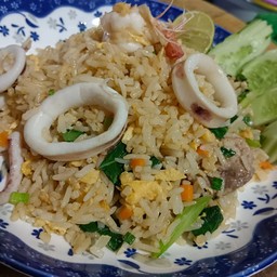ข้าวผัดทะเล