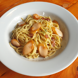 สปาเก็ตตีไวท์ครีมซอส