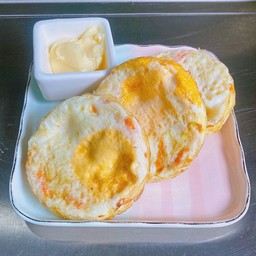 ไข่ดาวซ่อนผัก ครัวแอมเอง  ชิ้นละ