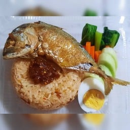 ข้าวคลุกน้ำพริกกุ้งสวรรค์