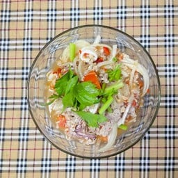 [อร่อยซ่ากับโค้ก] ยำรวมมิตร หมูสับ กุ้ง ปลาหมึก +  โค้ก ไม่มีน้ำตาล (ขวด) 