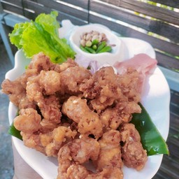 แหนมเอ็นไก่ทอด