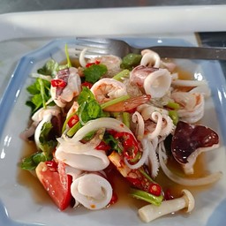 C03 ยำทะเล - หมูยอ