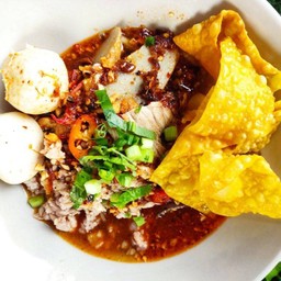 ก๋วยเตี๋ยวหมูต้มยำโบราณ