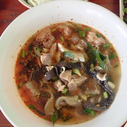 ต้มแซ่บเนื้อ