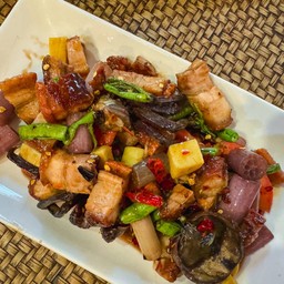 เหลาหมูกรอบ