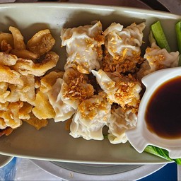 2เซียน กากหมูเจียว เกี๊ยวลวก