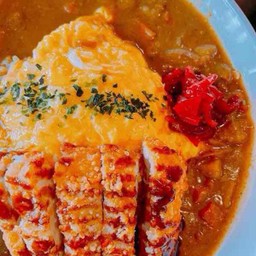 ข้าวแกงกะหรี่หมูทอดทงคัตสึ.