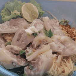 ก๋วยเตี๋ยวหางหมู ธรรมดา