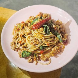 สปาเก็ตตี้ ผัดกะเพรา