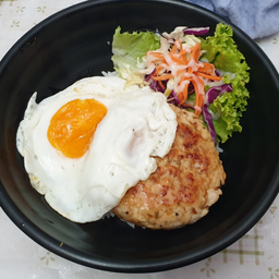 ข้าวหน้าเสต็กแฮมเบิร์กไข่ดาว