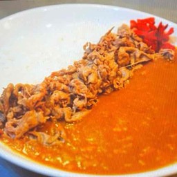 ข้าวแกงกะหรี่เนื้อสไลด์.