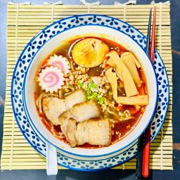 ราเม็งคาระโชยุ(เผ็ด)ไข่ดองโชยุหมูชาชู(KaraShoyuChashuRamen)