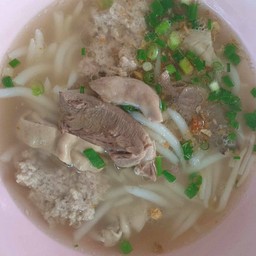 เกี๊ยมอี๋หมูสับเครื่องใน