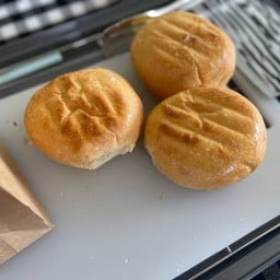 ปังกลม เนย-นม