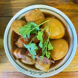 ข้าวแกงเสวย Seri Market Paradise