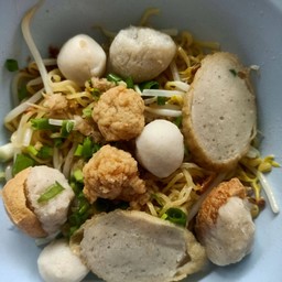 ก๋วยเตี๋ยวแคะ
