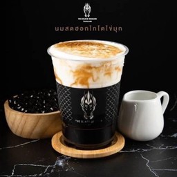 ชานมไข่มุกพ่นไฟ(ฟรีไข่มุกและเจลลี่บราวน์ชูการ์)