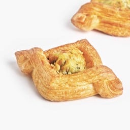 ครัวซองต์ ผักโขมอบชีส