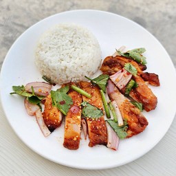 ข้าวยำไก่แซ่บ