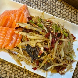 ตำแซลมอน