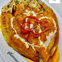 ปลากะพงทอดฉู่ฉี่ (ตัว)