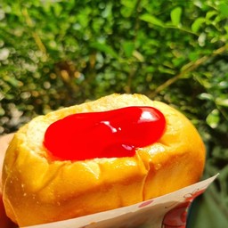 ปังกลม สตอเบอรี่