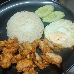 ข้าวหมูทอด