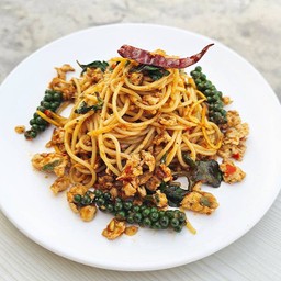 สปาเก็ตตี้ ผัดขี้เมา