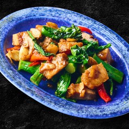 คะน้าฮ่องกงหมูกรอบ