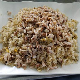 ข้าวผัดปูจานใหญ่ 一大盤蟹肉炒飯