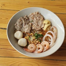 Deli ก๋วยเตี๋ยว หมู ทะเล