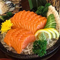 แซลมอนซาซิมิ 15 ชื้น