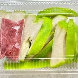 ฝรั่งแช่บ๊วย