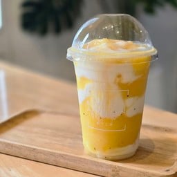 โยเกิร์ตมะม่วงเสาวรสสดปั่น