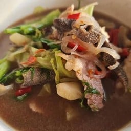 แกงอ่อมเครื่องในเนื้อ