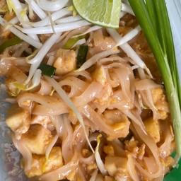 ผัดไทยไข่ อร่อยไม่ต้องปรุง