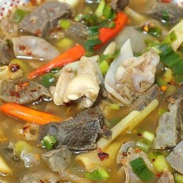 อิสานแซ่บ (ยัยพร)หลังโรงบาล.หมูบ้านป.กาเด้น ซ.2