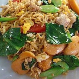 มาม่าผัดซีอิ้ว