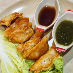 เกี๊ยวซ่าไก่ทอด