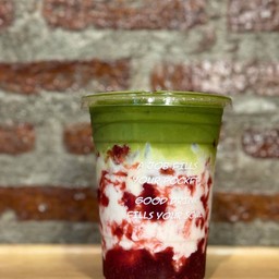 สตรอว์เบอร์รีชาเขียวนมสด | Strawberry Green Tea