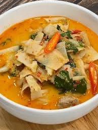 Frog Curry With Pickled Bamboo Shoots