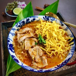 ข้าวซอยหมูหมัก