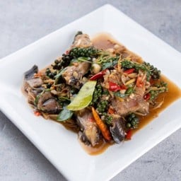 ปลาดุกทะเลผัดฉ่า