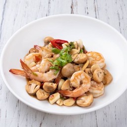 กุ้งผัดพริกขี้หนูสวน